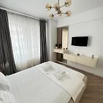 Luxury Cozy At Address *