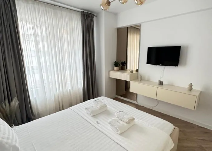 Luxury Cozy At Address *