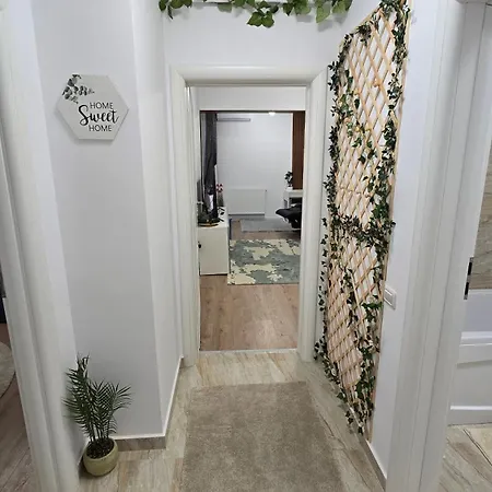 Apartment Luxury Cozy At Address *