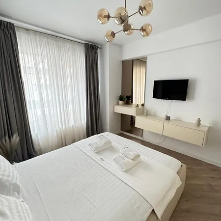 Luxury Cozy At Address *