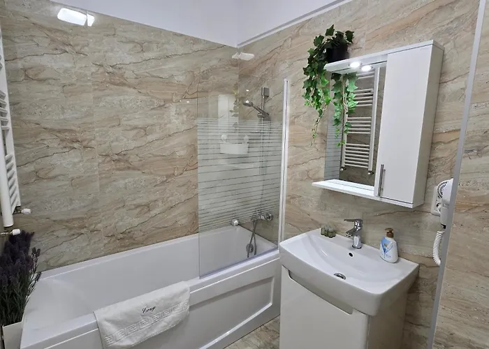 Apartment Luxury Cozy At Address