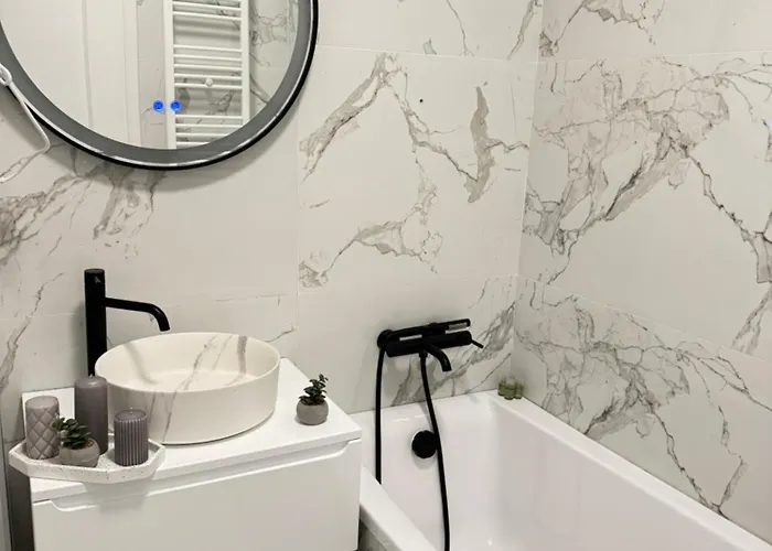 Apartment Luxury Cozy At Address