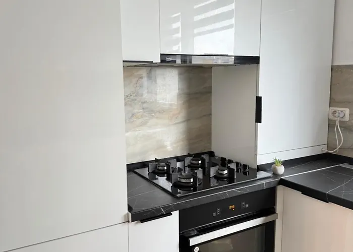 Luxury Cozy At Address *