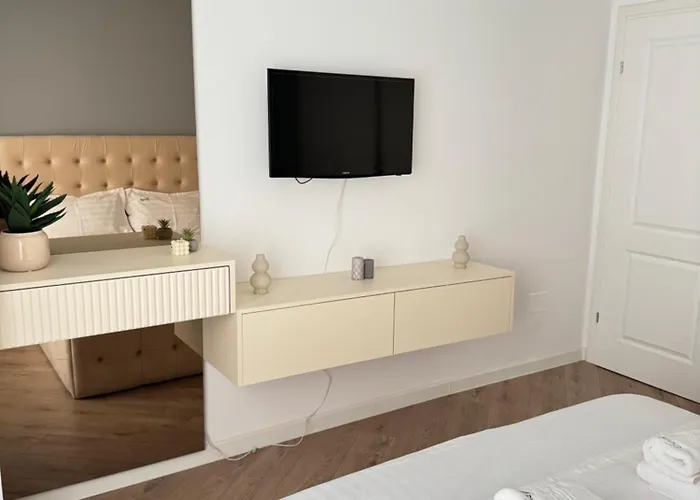 Luxury Cozy At Address Apartment *
