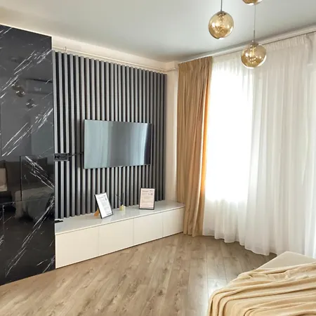 Luxury Cozy At Address